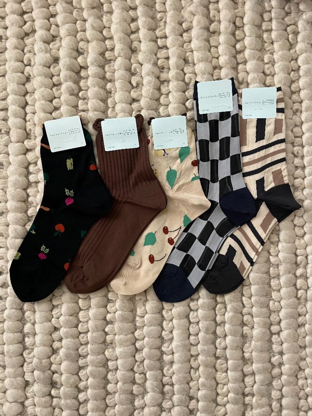 HANSEL FROM BASEL Japanese Nylon Sheer Ankle Sock / Black and Brown